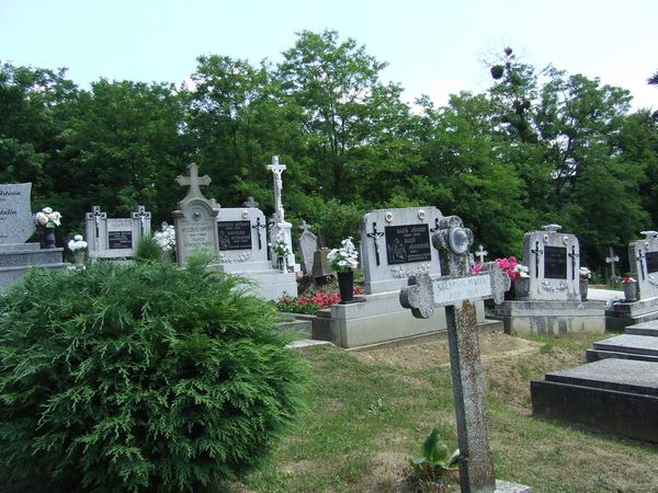 A temető Valkonyán